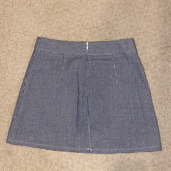 SEEK LF black and white checkered mini skirt - Picture 3 of 3